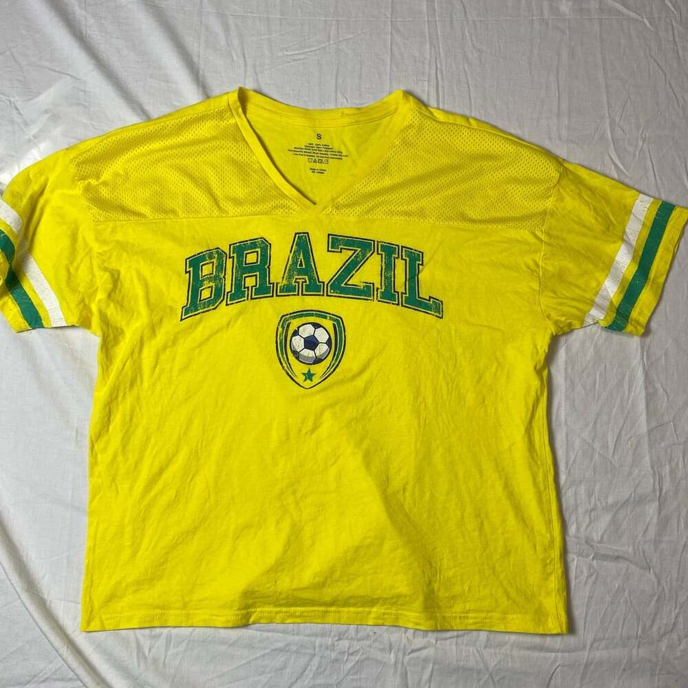 Brazil Soccer V Neck Mesh Panel Graphic Tee Yellow Small (1366)
